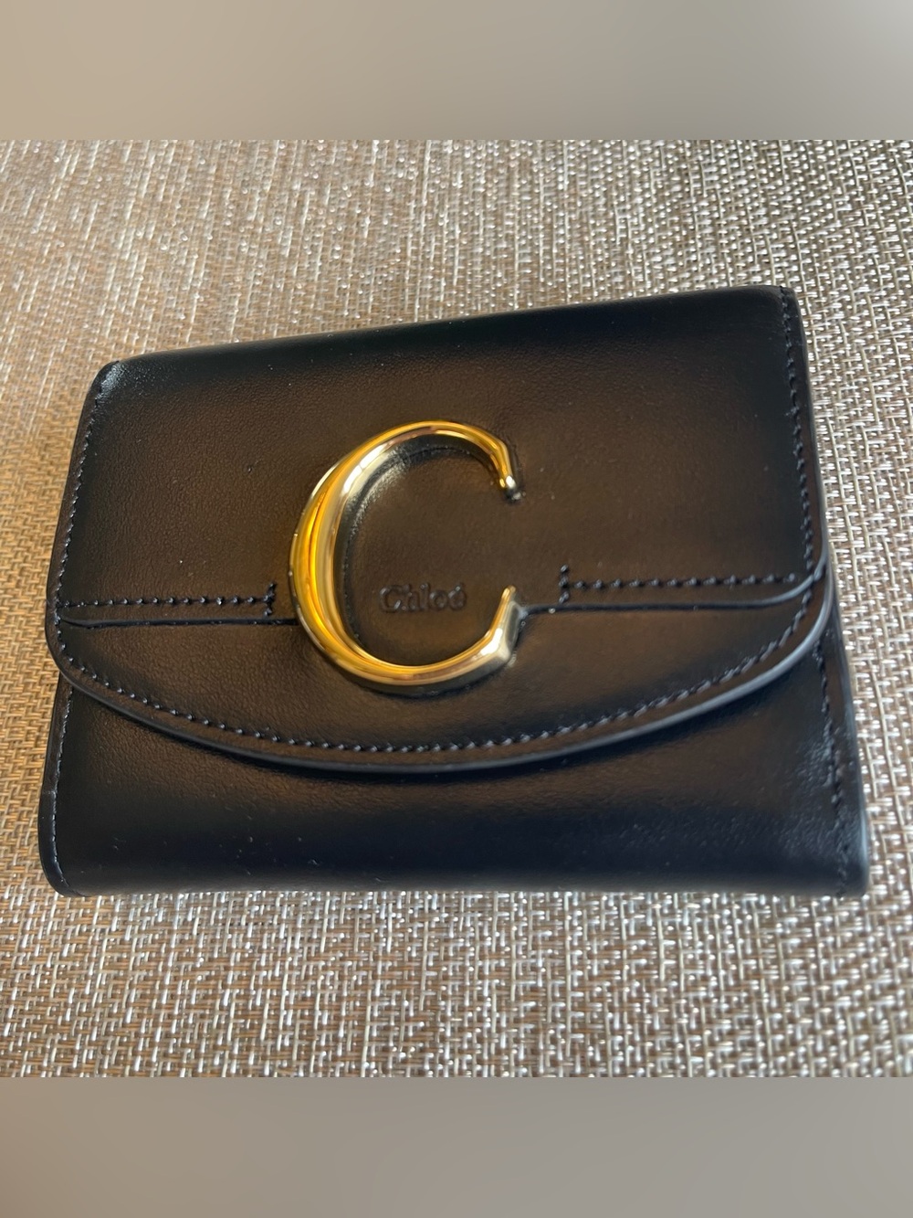 LIKE NEW CHLOE C COMPACT TRIFOLD CALFSKIN LEATHER WALLET BLACK w GOLD HDW - Picture 3 of 17